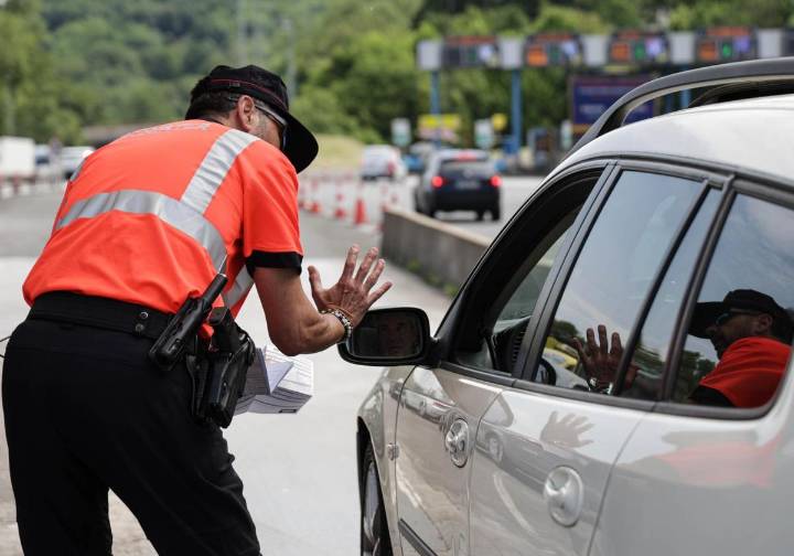 El inesperado resultado de un control de la policía vasca: drogas, armas, un investigado y ocho positivos por estupefacientes