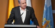 Netanyahu, juzgado por corrupción, pide clemencia al presidente de Israel