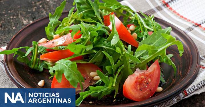 Ni aceite ni vinagre: el condimento natural, nutritivo y saludable para las ensaladas