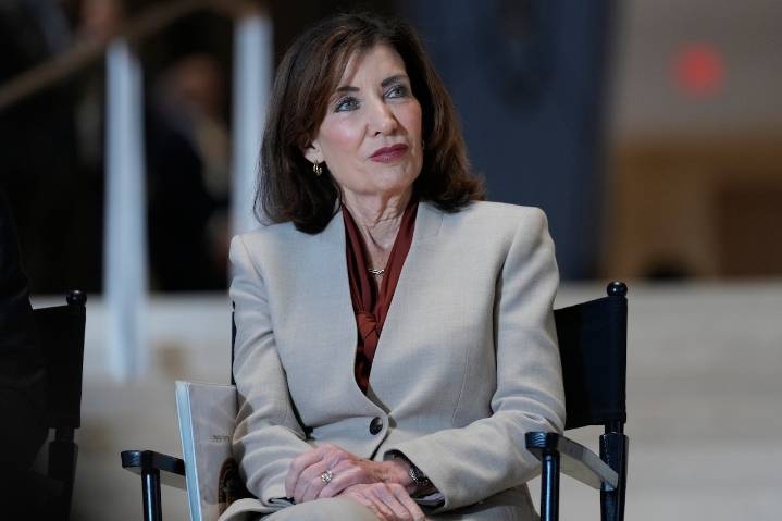 N.Y. Gov. Hochul issues warning about powerful storm; restrictions on 7 bridges, including Verrazzano