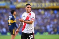 VIDEO. El tenso cruce de un referente de River Plate con un periodista tras perder con Boca Juniors: “Jamás le haría la cama a un DT”