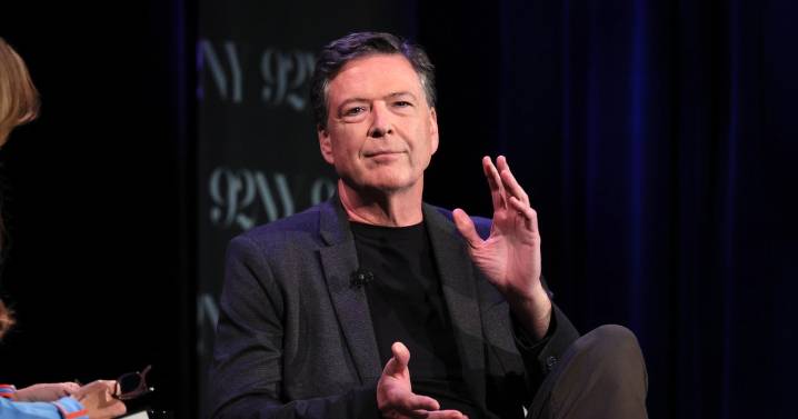 Judge orders grand jury material to be given to Comey, citing "disturbing pattern" of DOJ missteps