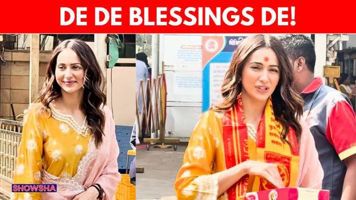 Rakul Preet Seeks Blessings At Siddhivinayak Ahead Of De De Pyaar De 2 Release, Distributes Prasad