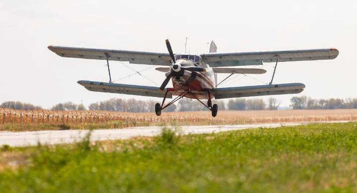Cae avión en Coral Springs, Florida y autoridades hablan de posibles víctimas
