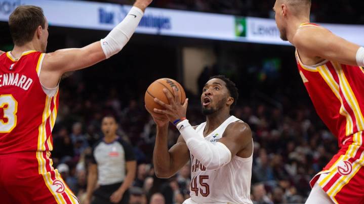 Donovan Mitchell scores 37 points as Cavaliers down Young
