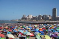Multas por fumar en las playas de Mar del Plata: desde cuándo rigen y cuánto habrá que pagar