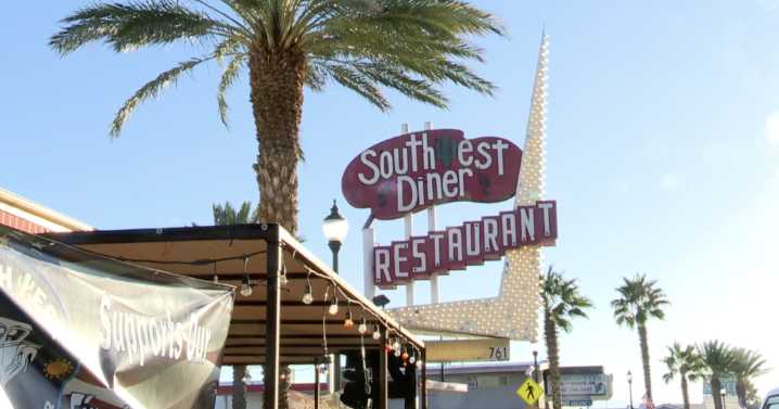 Local restaurant offers free meals to kids during government shutdown