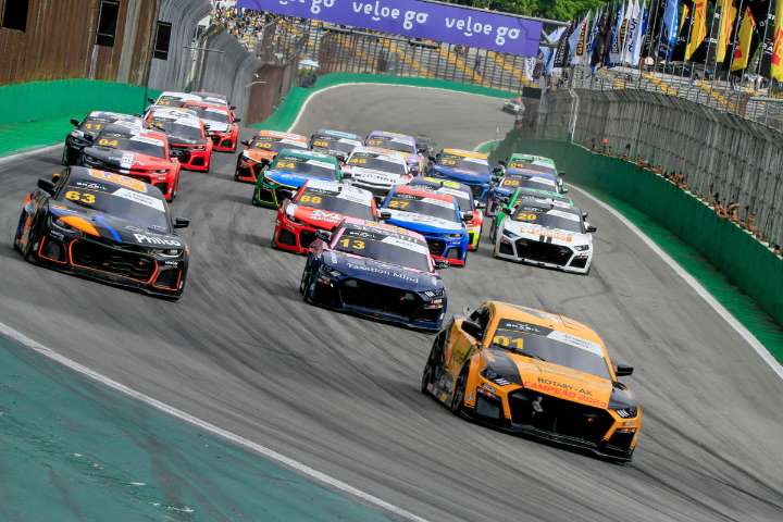 Banked Oval Track Reportedly Confirmed for Brazil as Cities Battle to Host NASCAR & IndyCar NASCAR Brazil eyes expansion with new venues and events, fueling the country’s growing international stock c