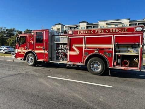 1 hurt, 1 cat dead following fire on Hobson Drive in Suffolk