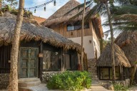 Profeco cierra hotel de Palazuelos por cobrar tarifas abusivas en Tulum