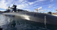 El nuevo submarino S-82 avanza ya en sus pruebas de puerto y mar