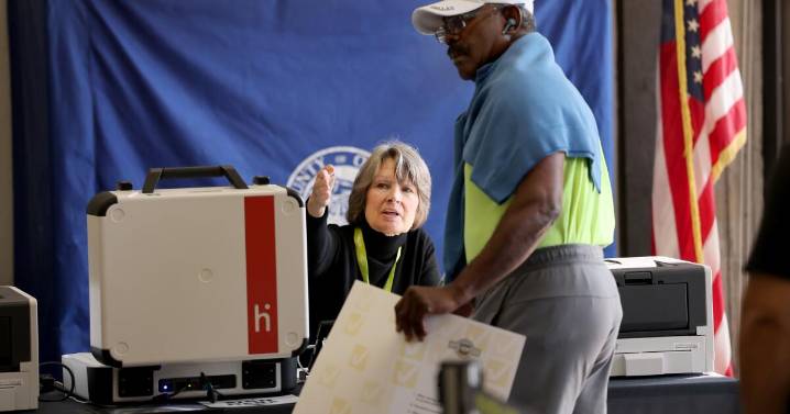 Commentary: Proposition 50 is a short-term victory against Trump. But at what cost?