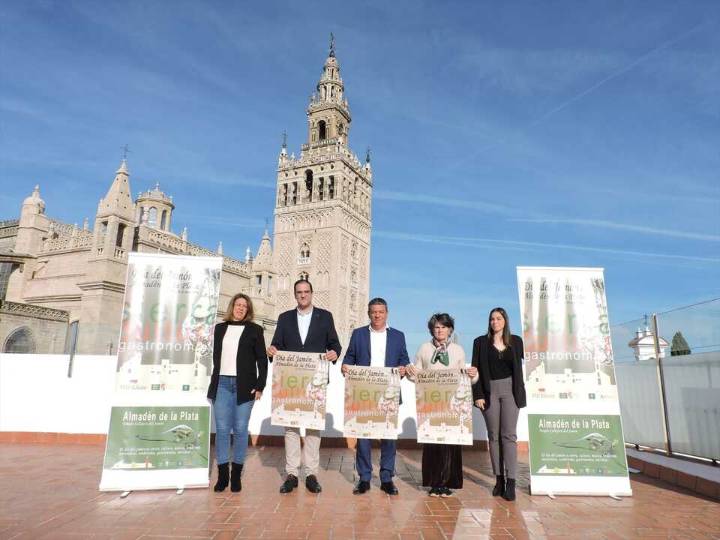 Almadén de la Plata celebra la VIII edición del Día del Jamón con tres días de actividades