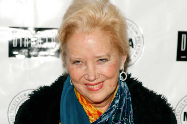 Sally Kirkland, stage and screen star who earned an Oscar nomination in ‘Anna,’ dies at age 84