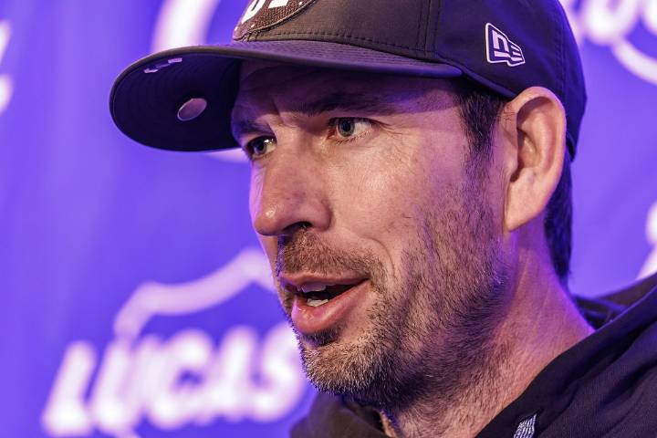 Colts Get Ready to Play Falcons in Berlin