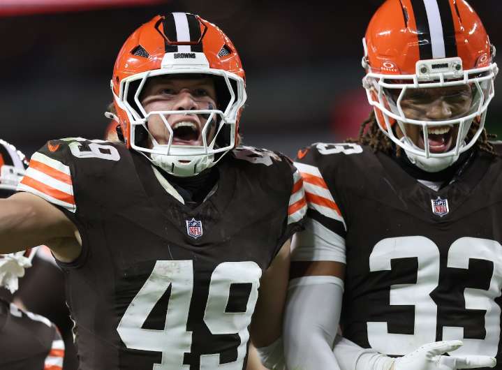 The Browns are wasting a great defense — and paying the price for their QB derby: 10 Tuesday takes