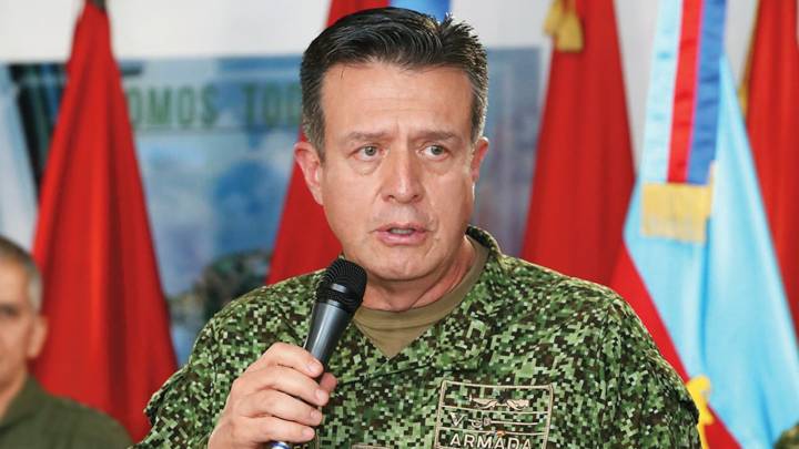 Almirante Francisco Cubides, comandante de las FF. MM., pidió a las tropas “garantizar la defensa de la Nación” tras ola de violencia