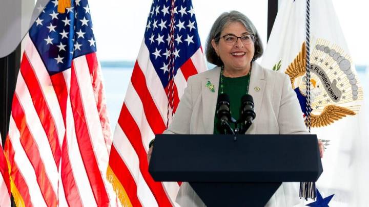 Miami-Dade Mayor warns of 'significant repercussions' at MIA from FAA's decisions to reduce flights