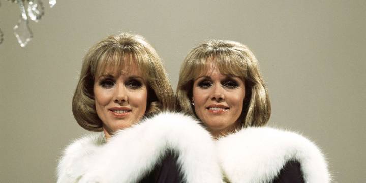 Why the Famous Twins Who Performed with Frank Sinatra Chose to End Their Lives on the Same Day