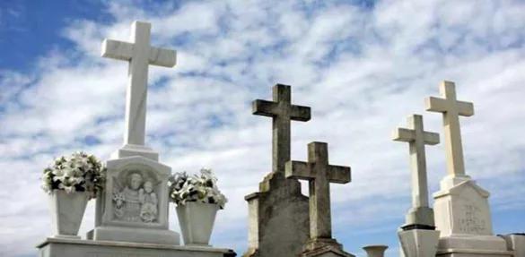 Iglesias occidentales se unen en el día de los fieles difuntos