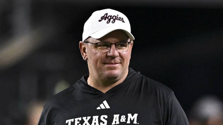 Texas A&M Aggies, Mike Elko finalizing contract extension after win over South Carolina