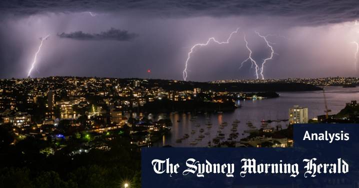 Bureau of Meteorology’s website failings illustrated through two images of same storm