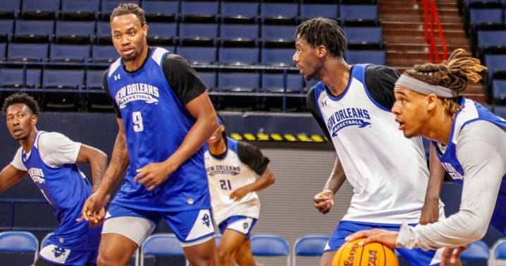 The UNO-SUNO men's basketball winner scored over 100 points in an exhibition tuneup