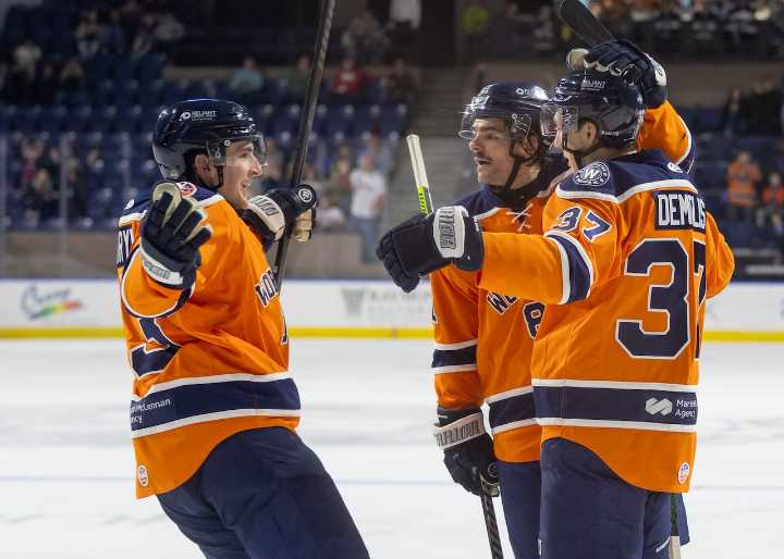 Railers’ three-goal second period lifts Worcester to 4-1 win vs. Adirondack Thunder