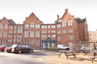 Edinburgh charities stick to desks despite hybrid hype