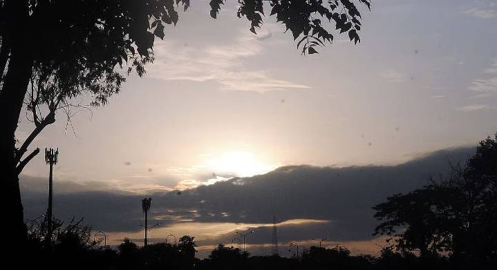 Madhya Pradesh November 6 2025, Weather Update: Clear Skies, Drop In Night Temperature; Some Cities To See Showers Soon