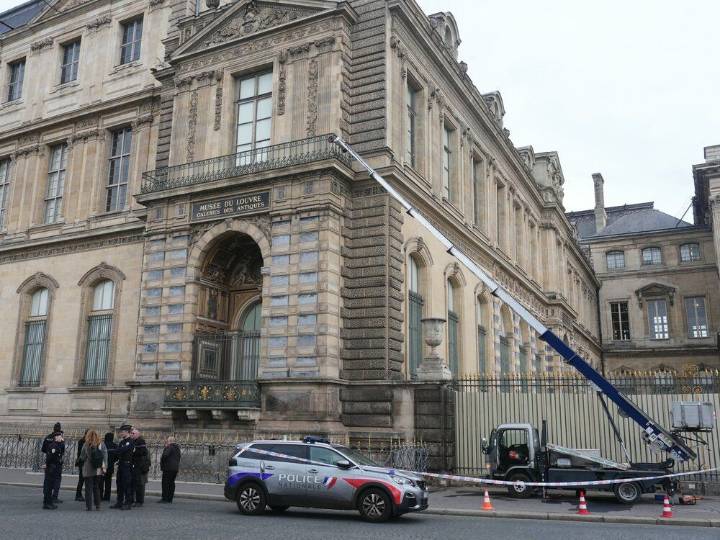 France arrests four more people in Louvre heist