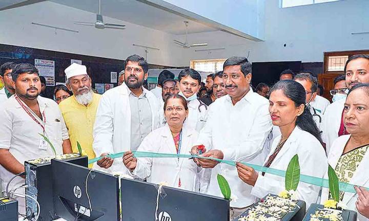 17 new computers inaugurated at Banaganapalle hospital
