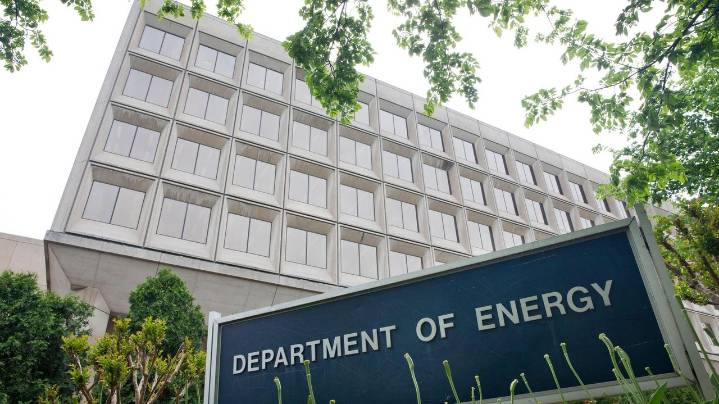 Trump signs executive order for AI project called Genesis Mission to boost scientific discoveries