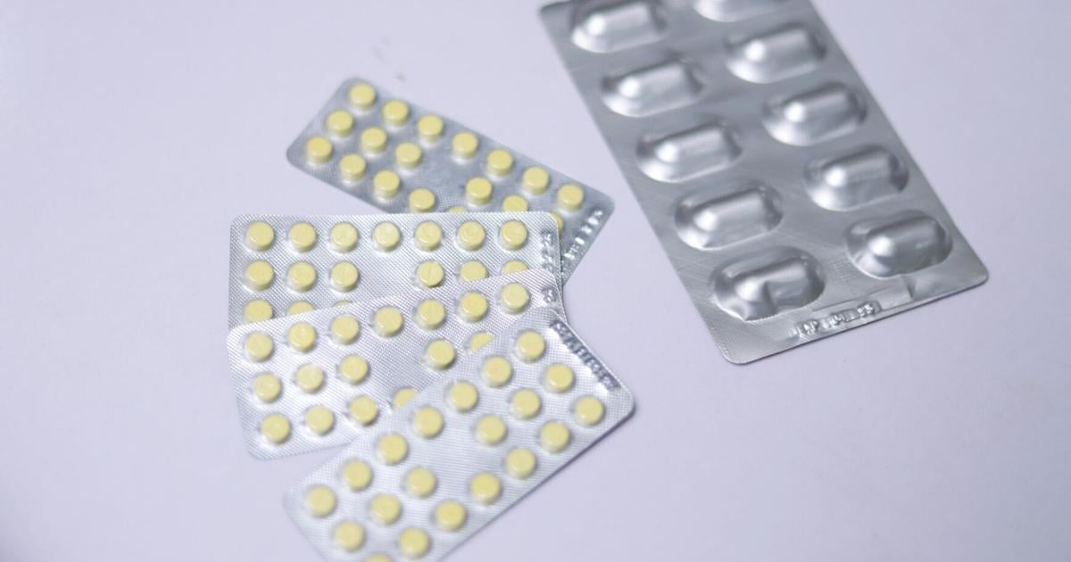 FDA to remove black box warning from hormone replacement therapy drugs