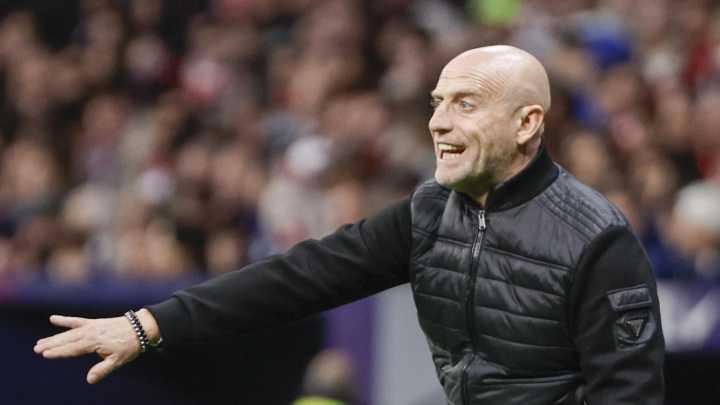 Julián Calero, entrenador del Levante, sobre el arbitraje de Gil Manzano: "Sé que no es sencillo el trabajo de los árbitros, pero saben dónde están pitando"