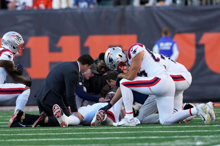Mike Vrabel addresses Patriots injury situation following Bengals win