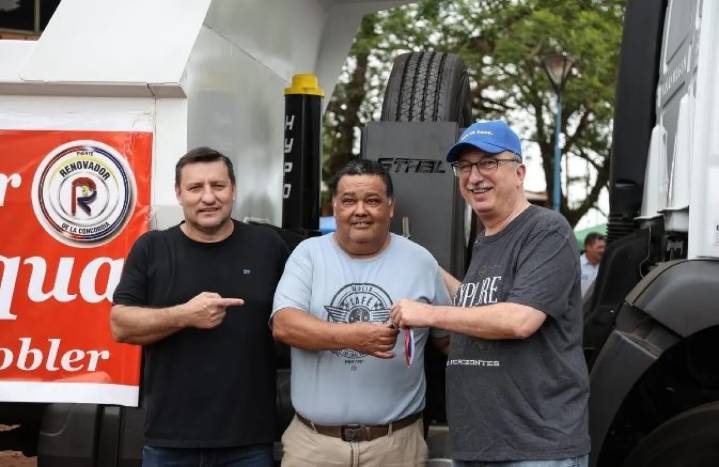 Passalacqua entregó equipamiento vial en 9 de Julio y acompañó la jornada Mirar Mejor