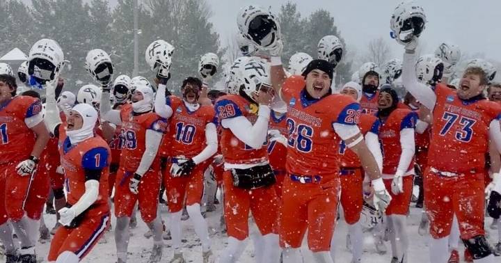 UW-Platteville, UW-La Crosse, UW-River Falls football advance in D3 football playoffs
