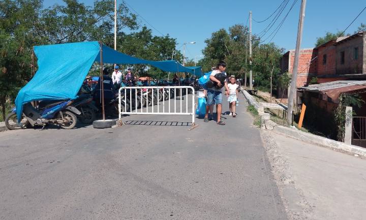 Ante la proximidad de fin de año, aplican medidas para ordenar el tránsito en la zona de la Costanera