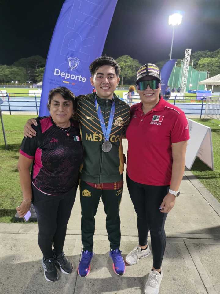 Yucateco Irving Chan gana plata en salto de altura Sub