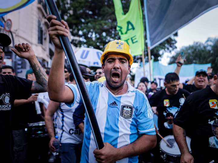 El Gobierno quiere presentar el proyecto de Reforma laboral el 9 de diciembre mientras los gremios toman distancia