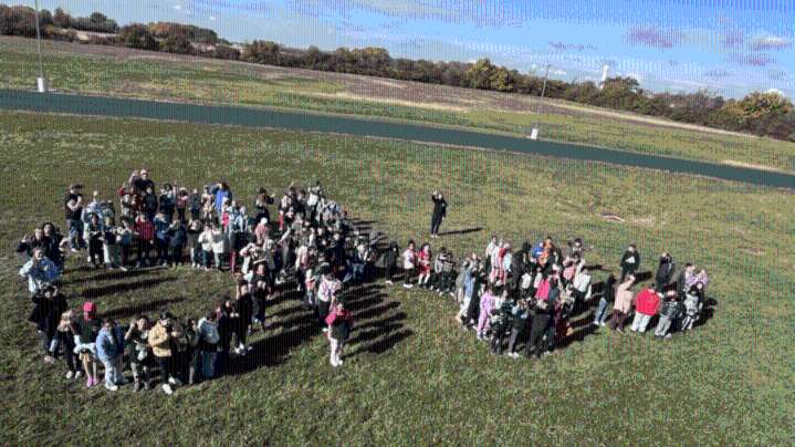 Ohio elementary school teacher dots the I for TBDBITL