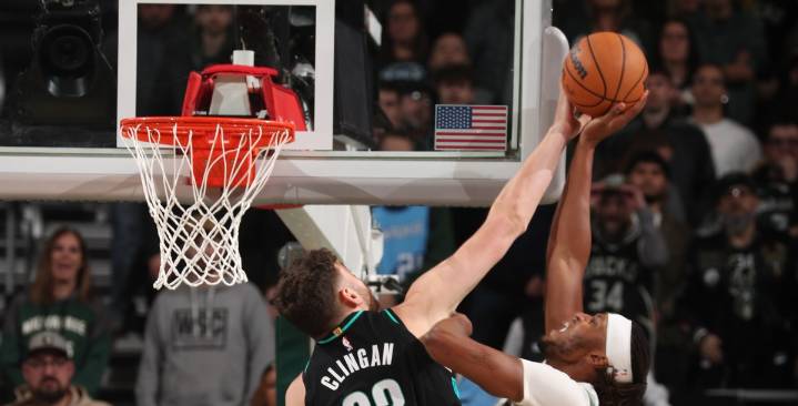 Blazers Bury Bucks to Claim Winning Road Trip