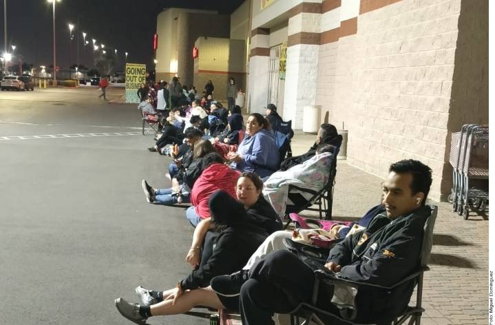 Buscan mexicanos ofertas en Texas en ‘Viernes Negro’