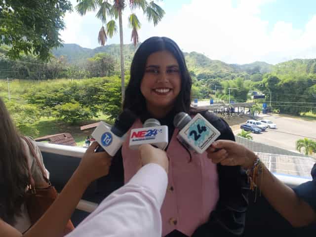 TRABAJO DE GRADO/ Armelys Fuenmayor analiza el humor en el cine