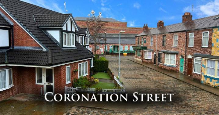 One of Coronation Street's biggest ever legends returning this Christmas
