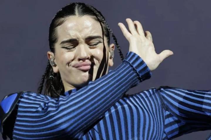 Video: Rosalía enfrenta críticas por 'apropiarse de la cultura latina'