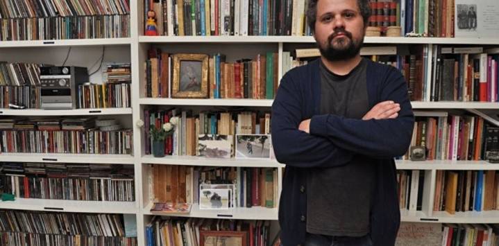 Poesía y política: Martín Rodríguez y Santiago Llach