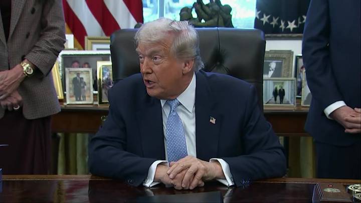 Trump threatens to pull World Cup games from Seattle again