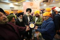 Punjab CM Mann, Kejriwal attend 'Kirtan Darbar' in Srinagar gurdwara